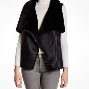 Cupcakes and Cashmere Faux Fur & Suede Luxe Black Vest NWT Sz S. Ret $130